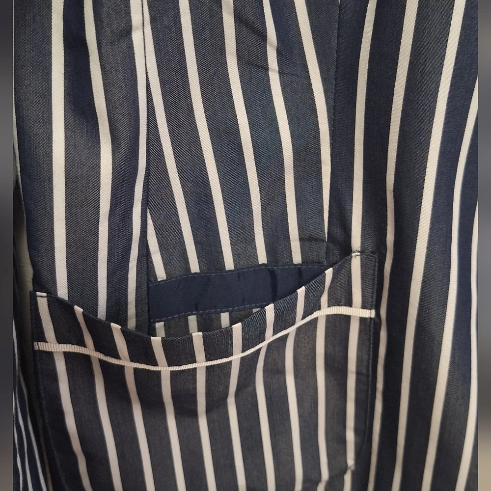 Boston Proper Navy striped two Gold buttons 3 pockets Women's Blazer Size 10 - Picture 7 of 11
